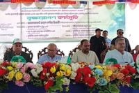 সাভারে ‘ওয়ান চাইল্ড ওয়ান ট্রি-২০২৬’ কর্মসূচির উদ্বোধন এবং পাঁচ লাখ বৃক্ষরোপণ অভিযানের সূচনা করেন রিজভীসহ অতিথিরা। ছবি: সংগৃহীত