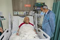 বিএনপির স্থায়ী কমিটির সদস্য সেলিমা রহমানকে দেখতে গেলেন ডা. রফিক