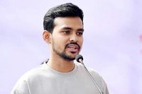 হাটে হাড়ি ভাঙলেন আসিফ, জানালেন ২০২৯ সাল পর্যন্ত ক্ষমতার গোপন শর্ত