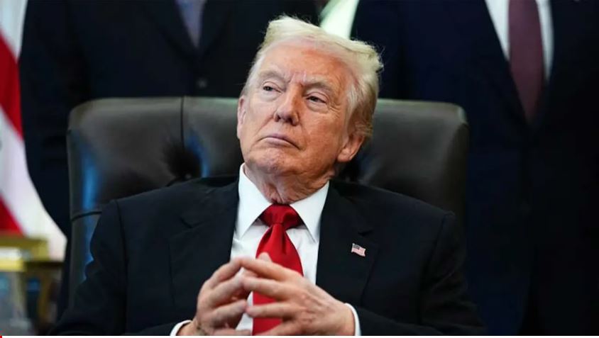 ইরানে হামলার বিষয়ে ‘সিরিয়াসলি’ ভাবছেন ট্রাম্প