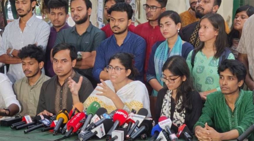 ডাকসুর ভোটকেন্দ্র স্থানান্তরের দাবি