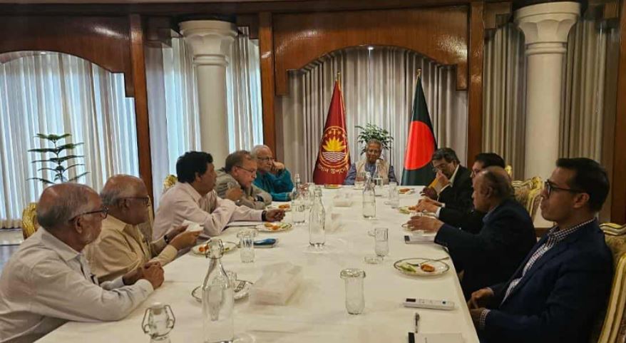 রাজনৈতিক দলগুলোর সঙ্গে ঐকমত্য কমিশনের জরুরি বৈঠক