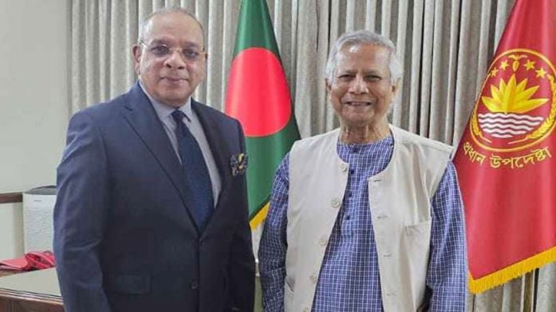 প্রধান উপদেষ্টার সঙ্গে প্রধান বিচারপতির জরুরি বৈঠক