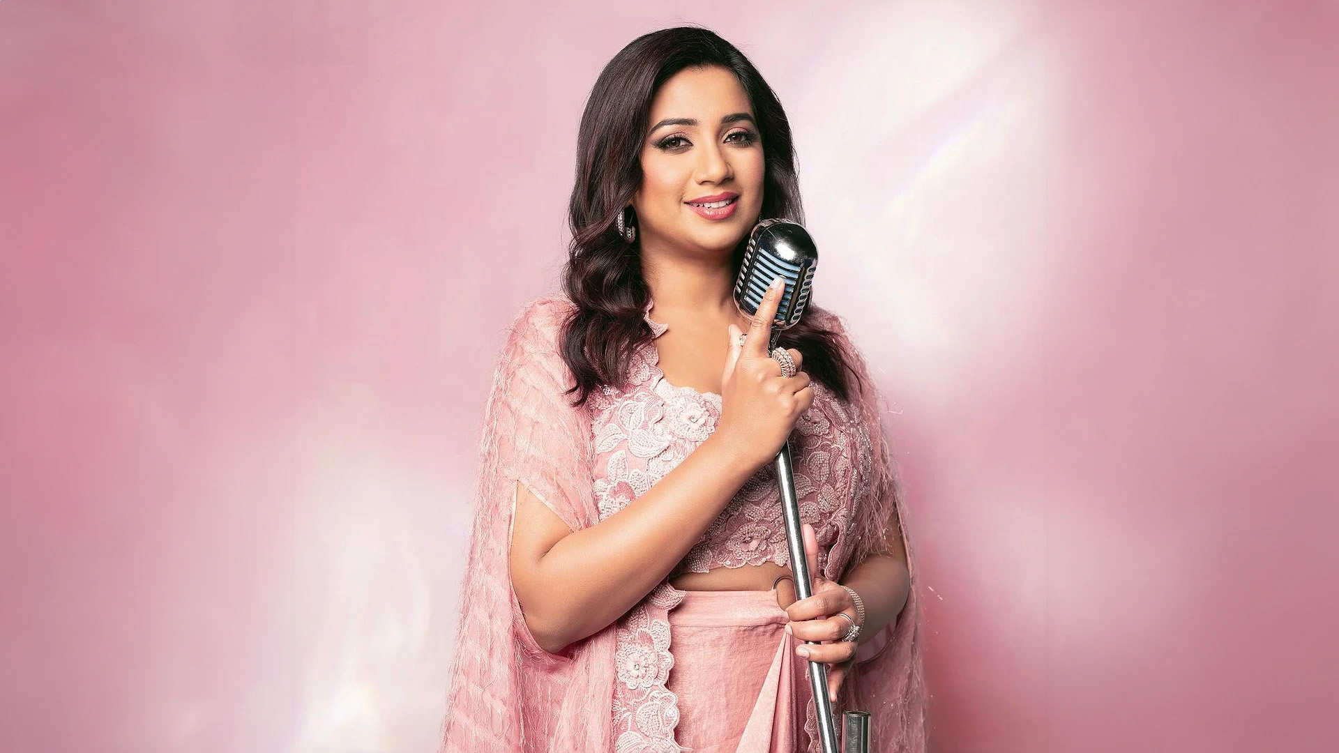 শ্রেয়া ঘোষাল।